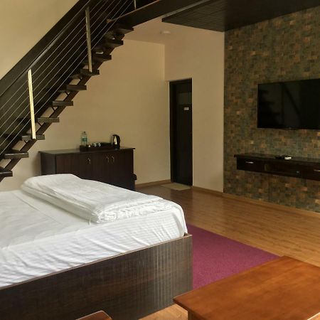 كوتاغيري Silvertip Cafe & Homestay المظهر الخارجي الصورة