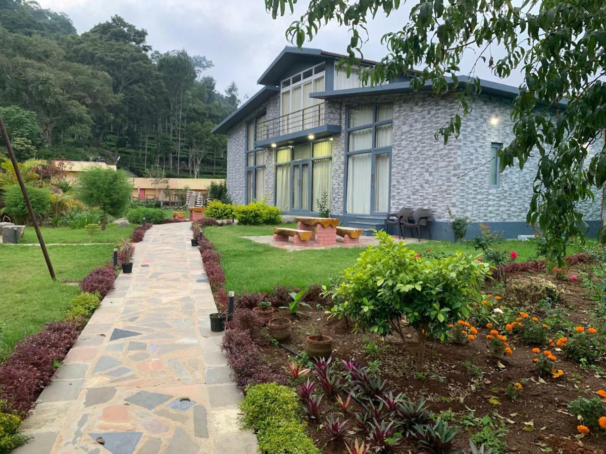 كوتاغيري Silvertip Cafe & Homestay المظهر الخارجي الصورة